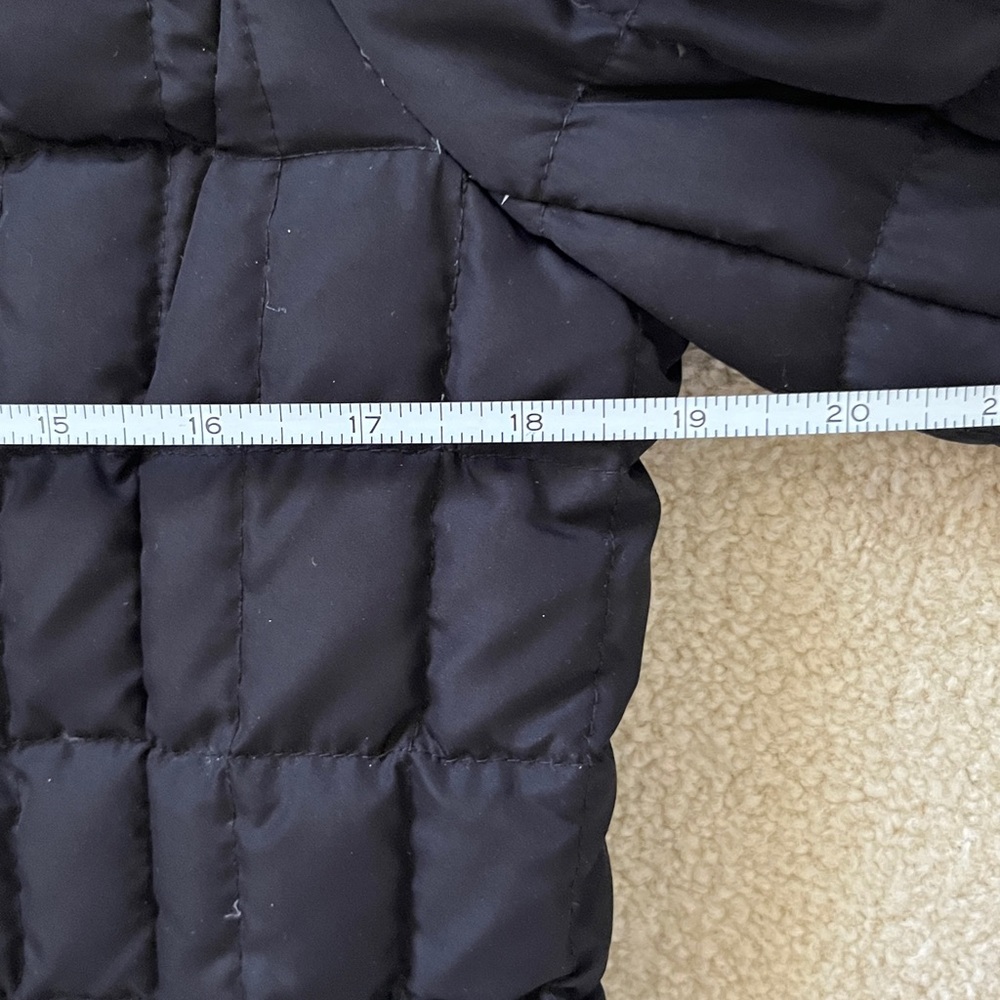 J. Crew Quilted Black Jacket Size Medium 60% Down Filling Zip Front - Picture 10 of 11